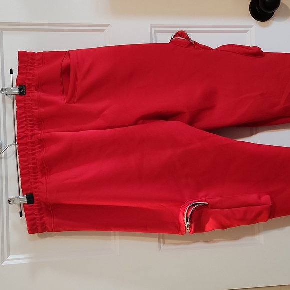 8ighth Dstrkt Red Jogging Pants with Lots of Pockets - Picture 4 of 8